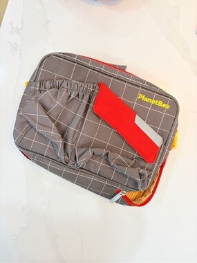 Men’s Gray Toiletry Bag with Red Accent